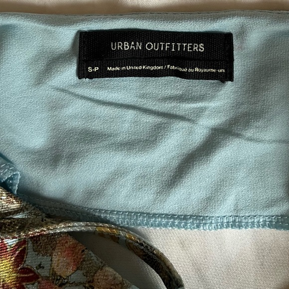 Floral mini dress - Picture 8 of 8